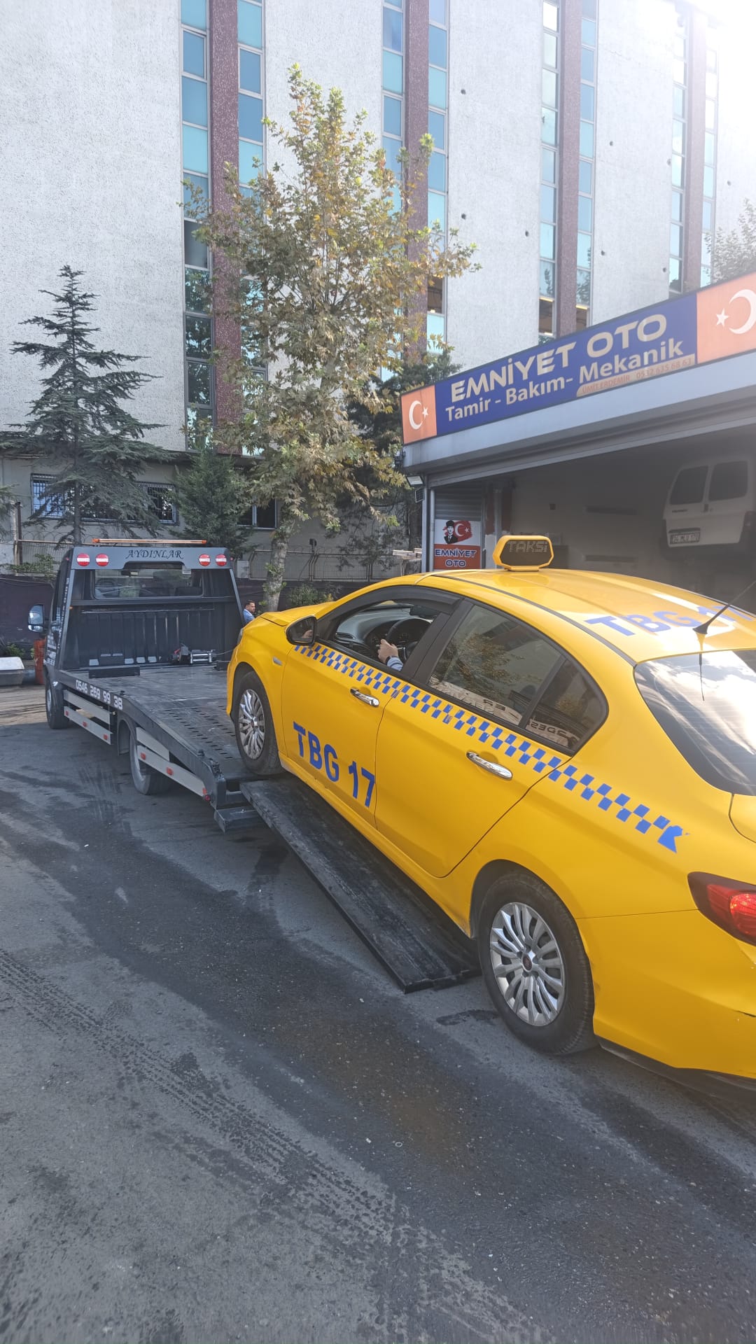 Geloğlu Oto Kurtarıcı şehir içi çekici hizmeti